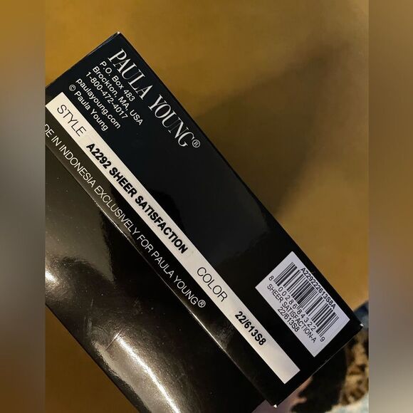 Wig by Paula Young Sheer Satisfaction Spun Gold - Picture 6 of 8